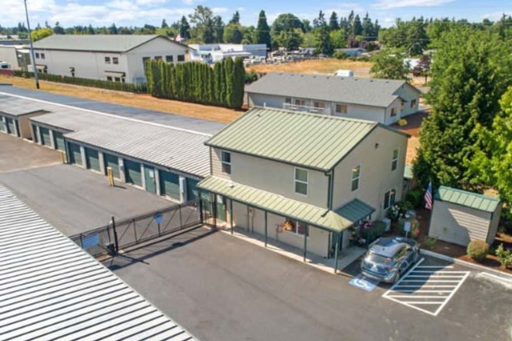 Exterior of the leasng office at BuxBear Storage Springfield Shelley Street in Springfield, Oregon