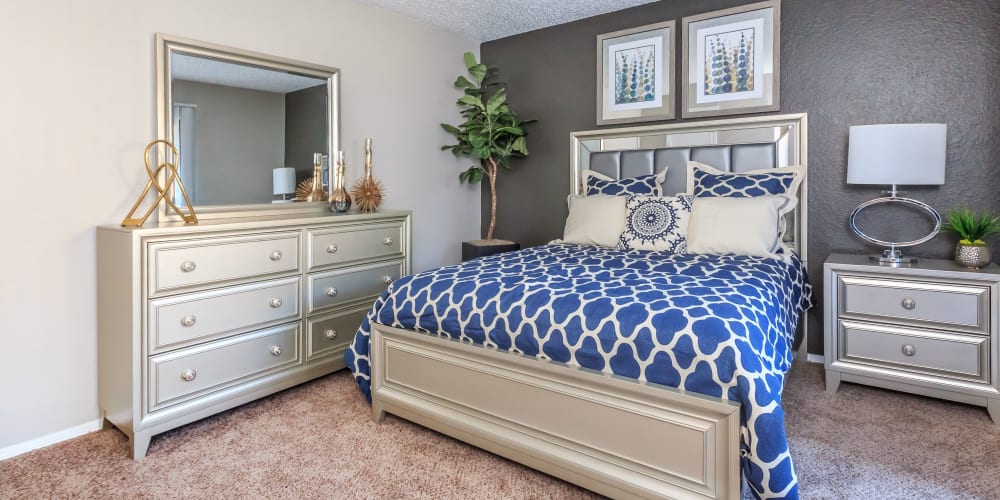 Spacious bedroom at Tides at Highland Meadows in Dallas, Texas