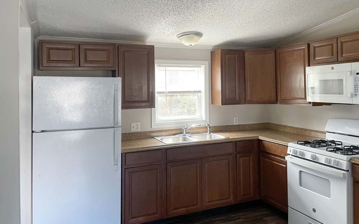 Kitchen with modern appliances at Fairview Crossing in Scottsburg, Indiana