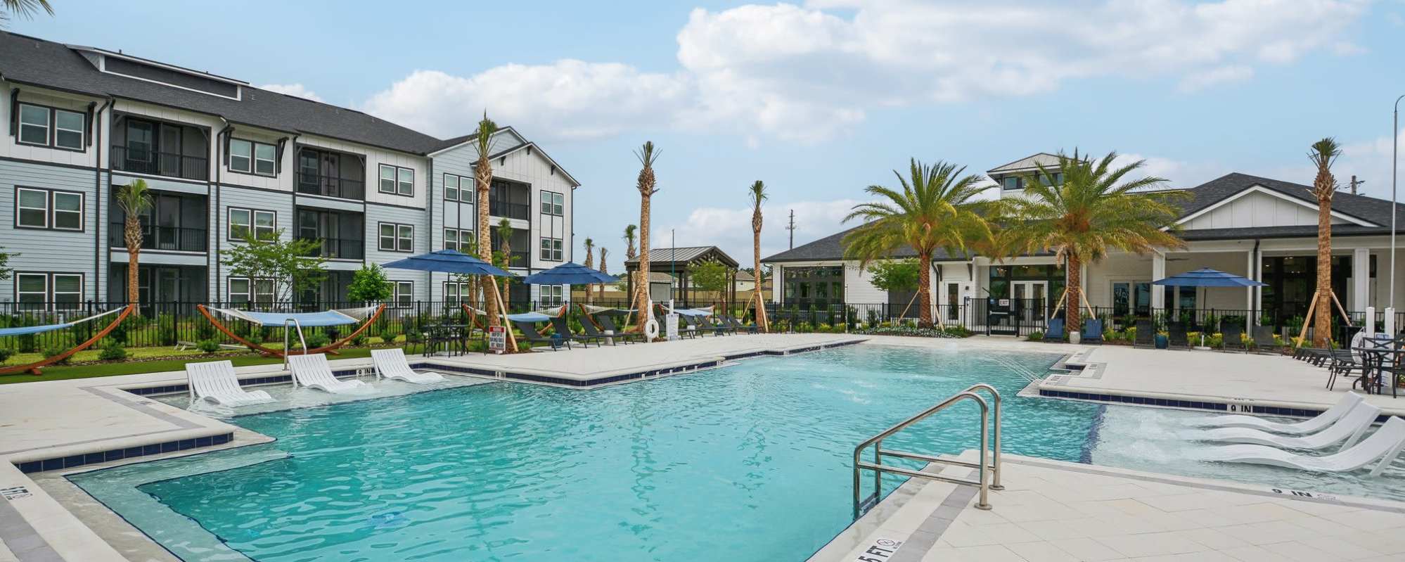 Pool at Novo Westlake (6 of 6)