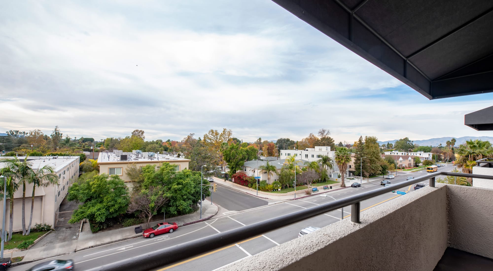 Amenities at Vue at Laurel Canyon in Valley Village, California