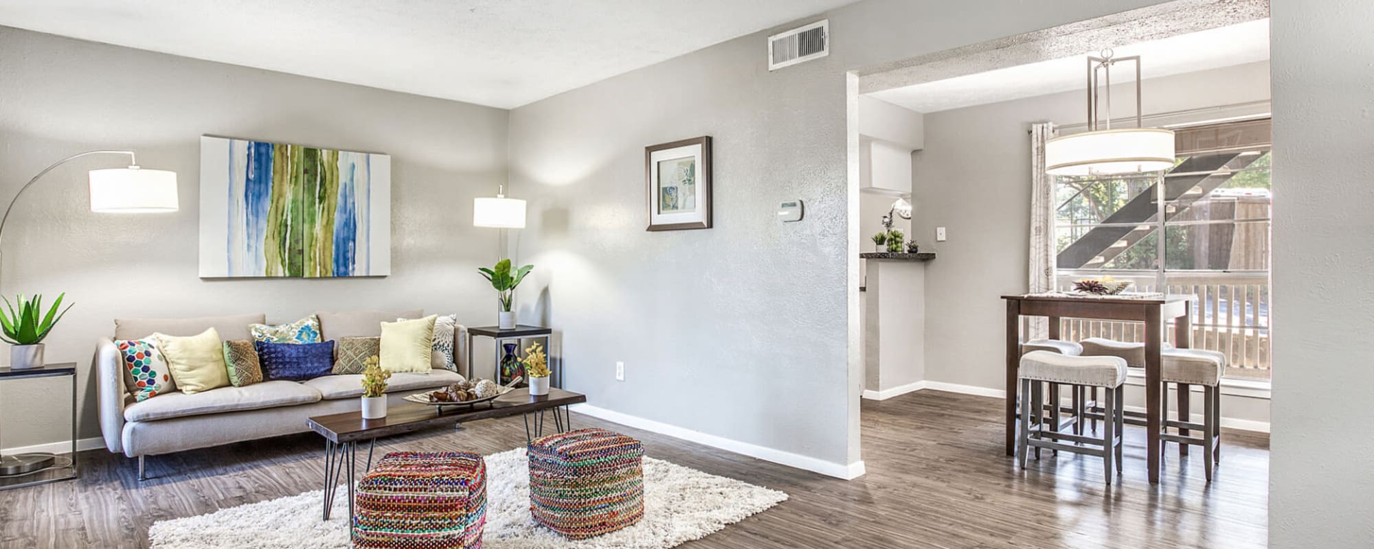 Estancia Estates apartments in Dallas, Texas