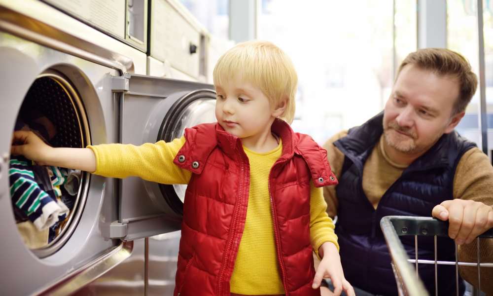 On-site laundry at Chateau Hills in Portland, Oregon