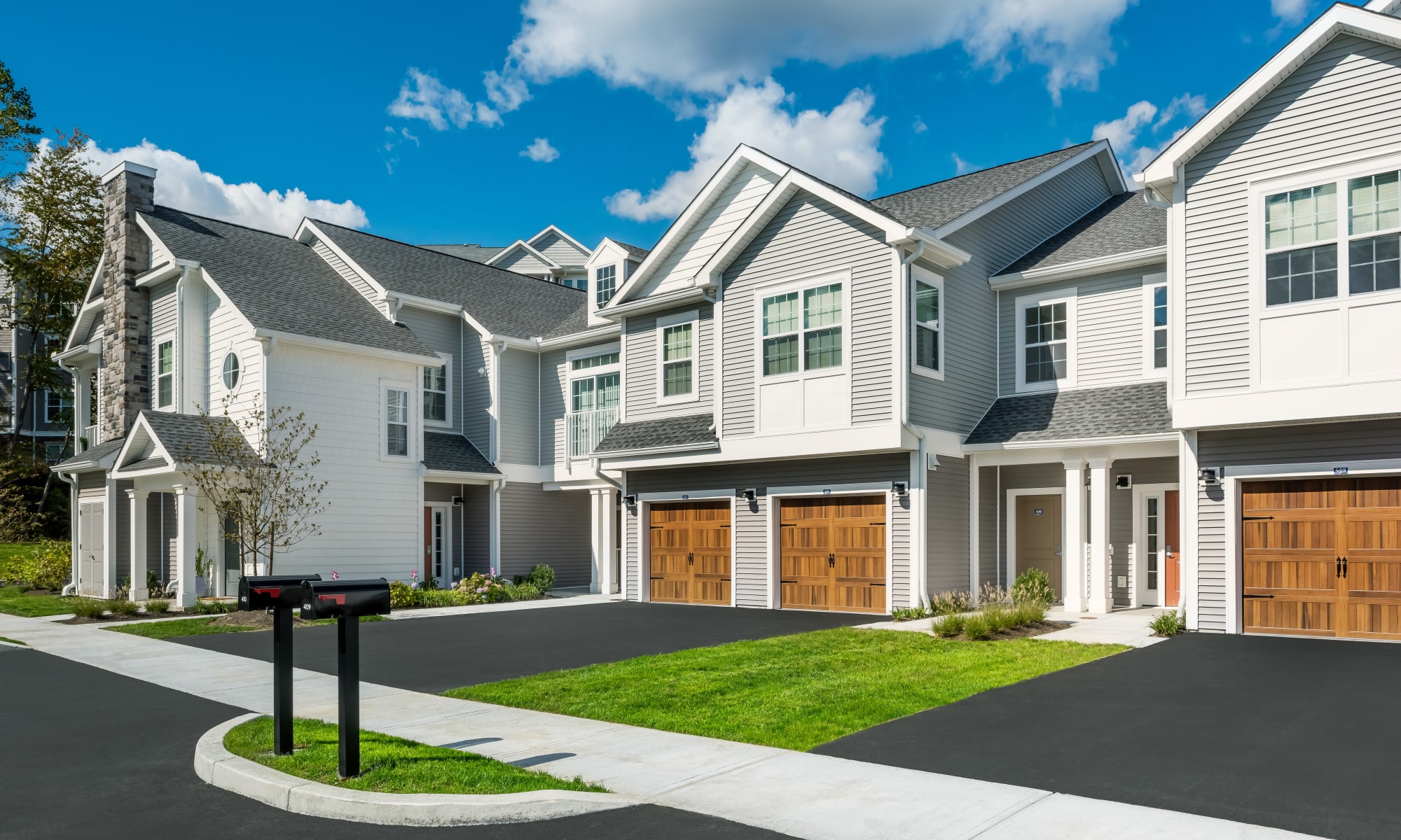 Apartments at Cove at Gateway Commons in East Lyme, Connecticut