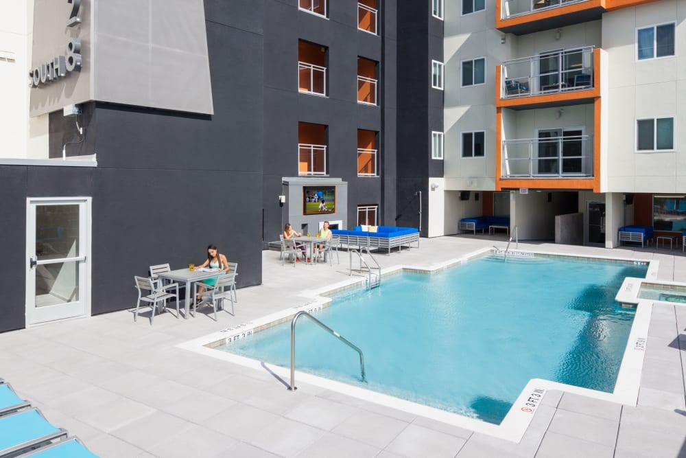 Gainesville, FL Student Apartments for Rent | Social 28