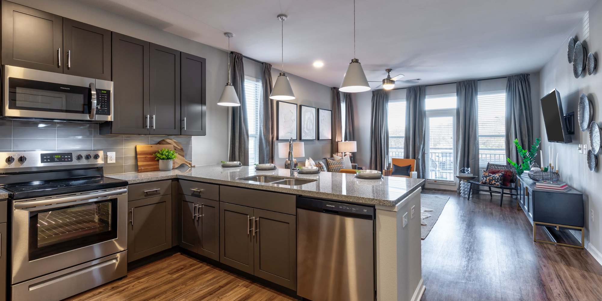 Apartments in Burleson, Texas at The Fitzroy Village Creek