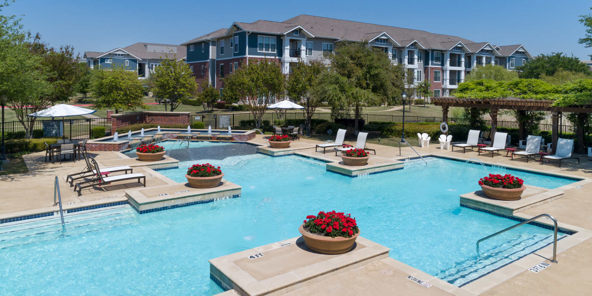 Modern-style apartments in Centreport Lake in Fort Worth, Texas