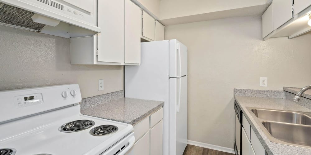 Fully-equipped kitchen at Tides on Avril in Fort Worth, Texas