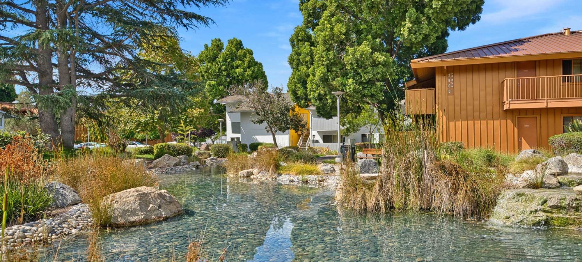 Building and lake at Lakeside Village in San Leandro, California
