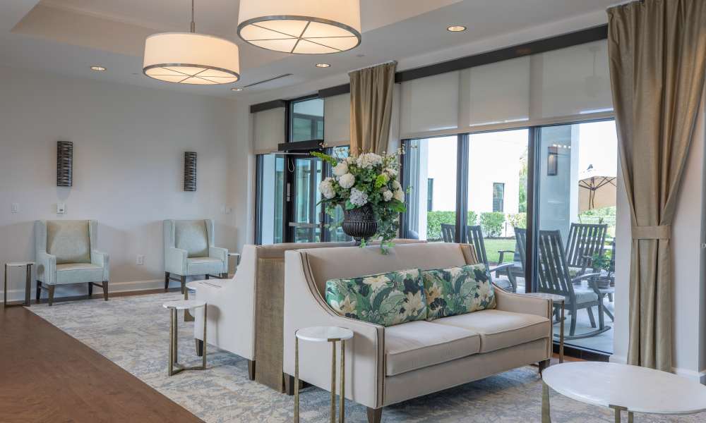 Resident lounge area at Keystone Place at Beachwalk in Fort Myers, Florida