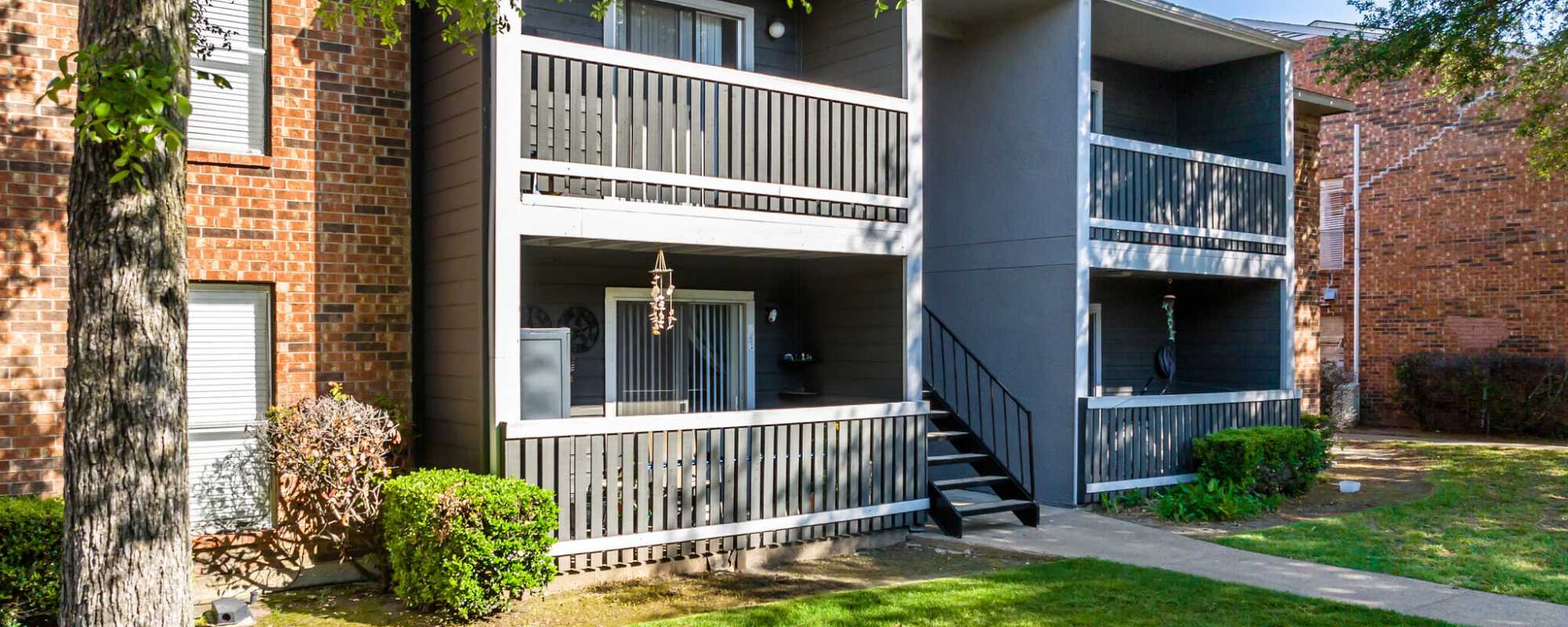 Apartments at Creekstone in Dallas, Texas