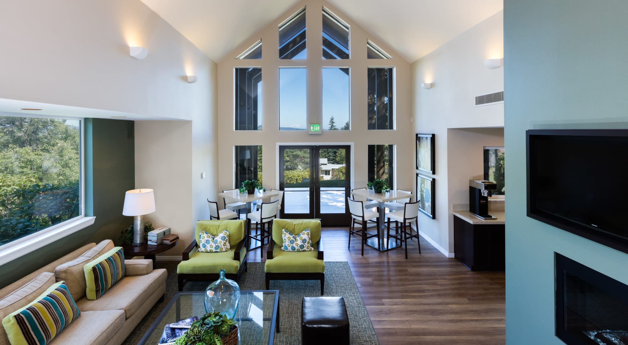 Amenities at Skyline at Murrayhill in Beaverton, Oregon