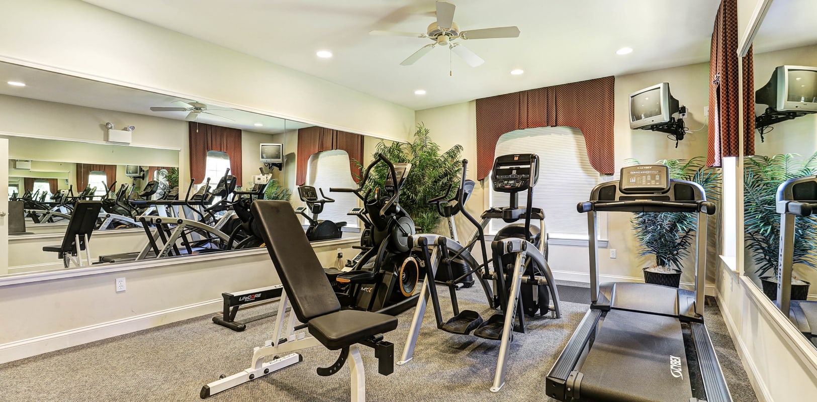 Well-equipped onsite fitness center at Hanover Glen in Bethlehem, Pennsylvania