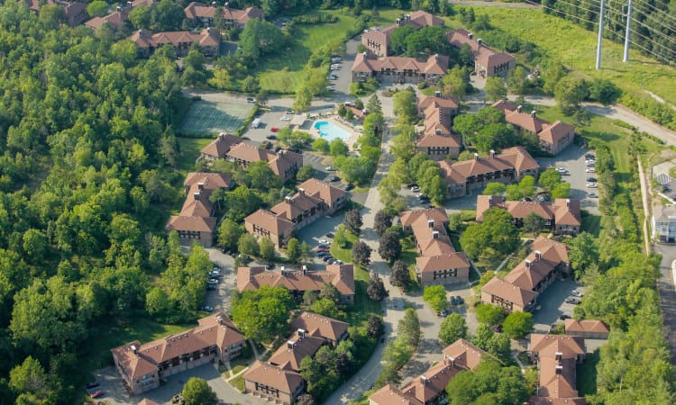 Aerial view of Everly Roseland and the surrounding community in Roseland, New Jersey