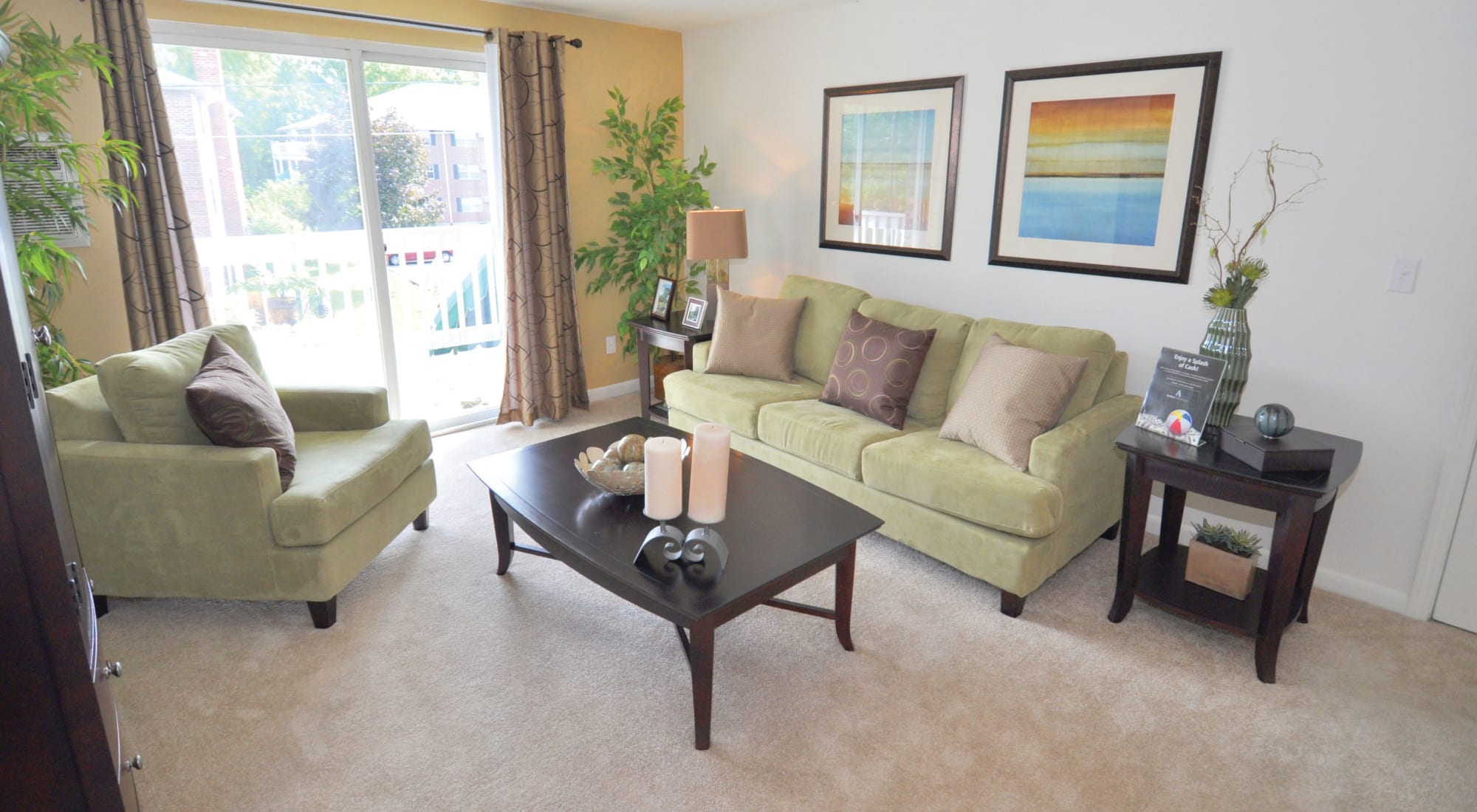 Schedule your tour of Middlesex Crossing in Billerica, Massachusetts