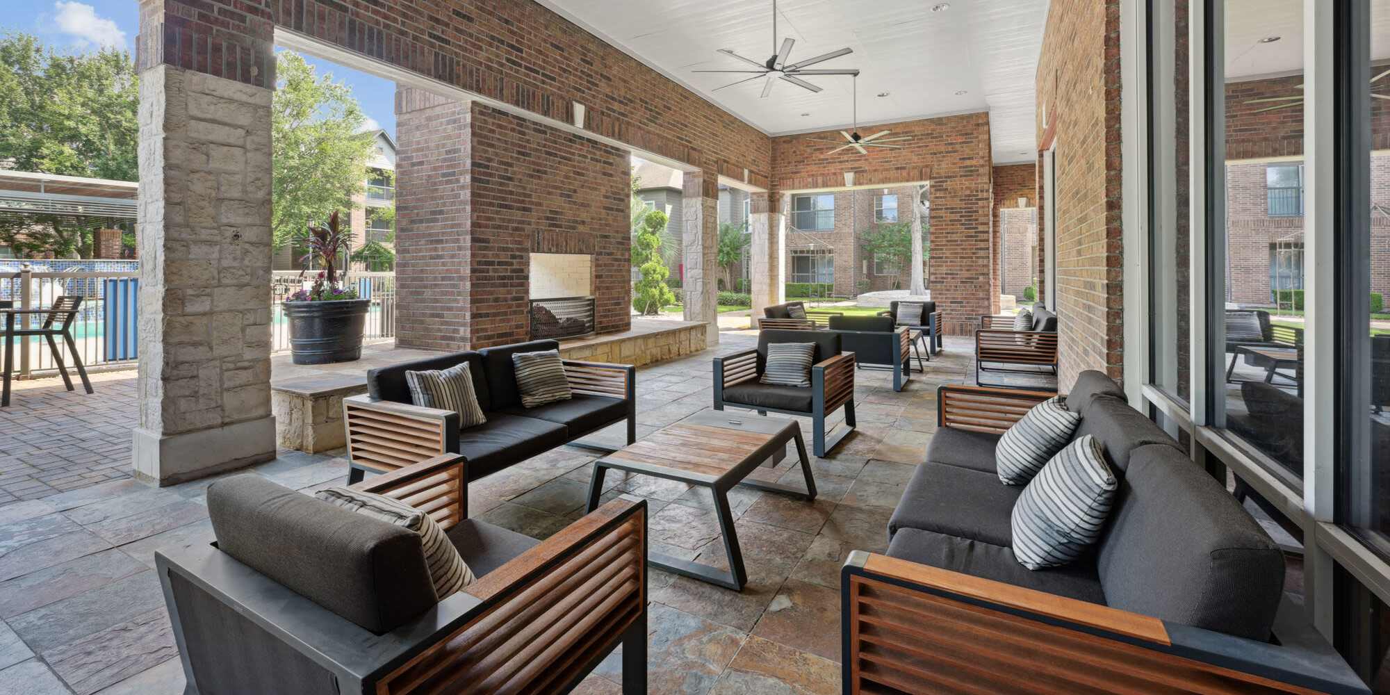 Asheville at Spring Branch apartments in Houston, {location_state_name}}