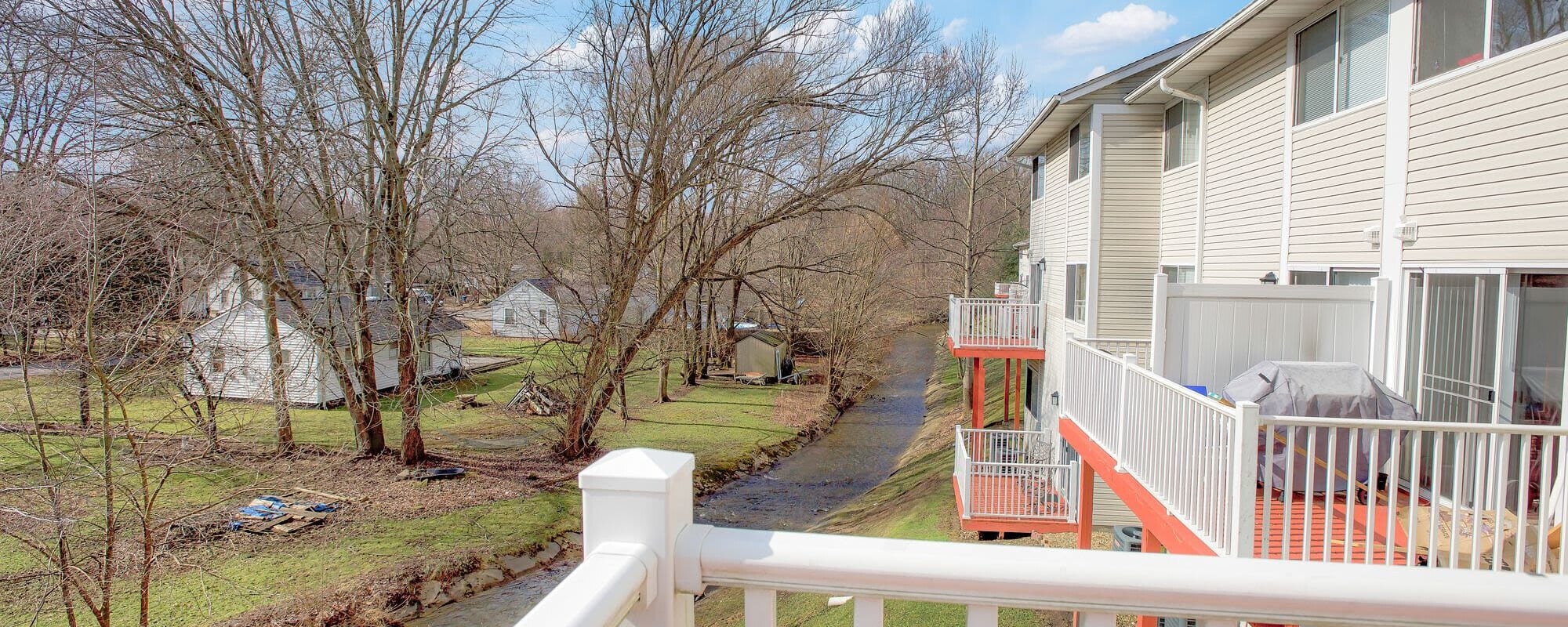 Apartments in Akron, Ohio at Ellet Park Gardens