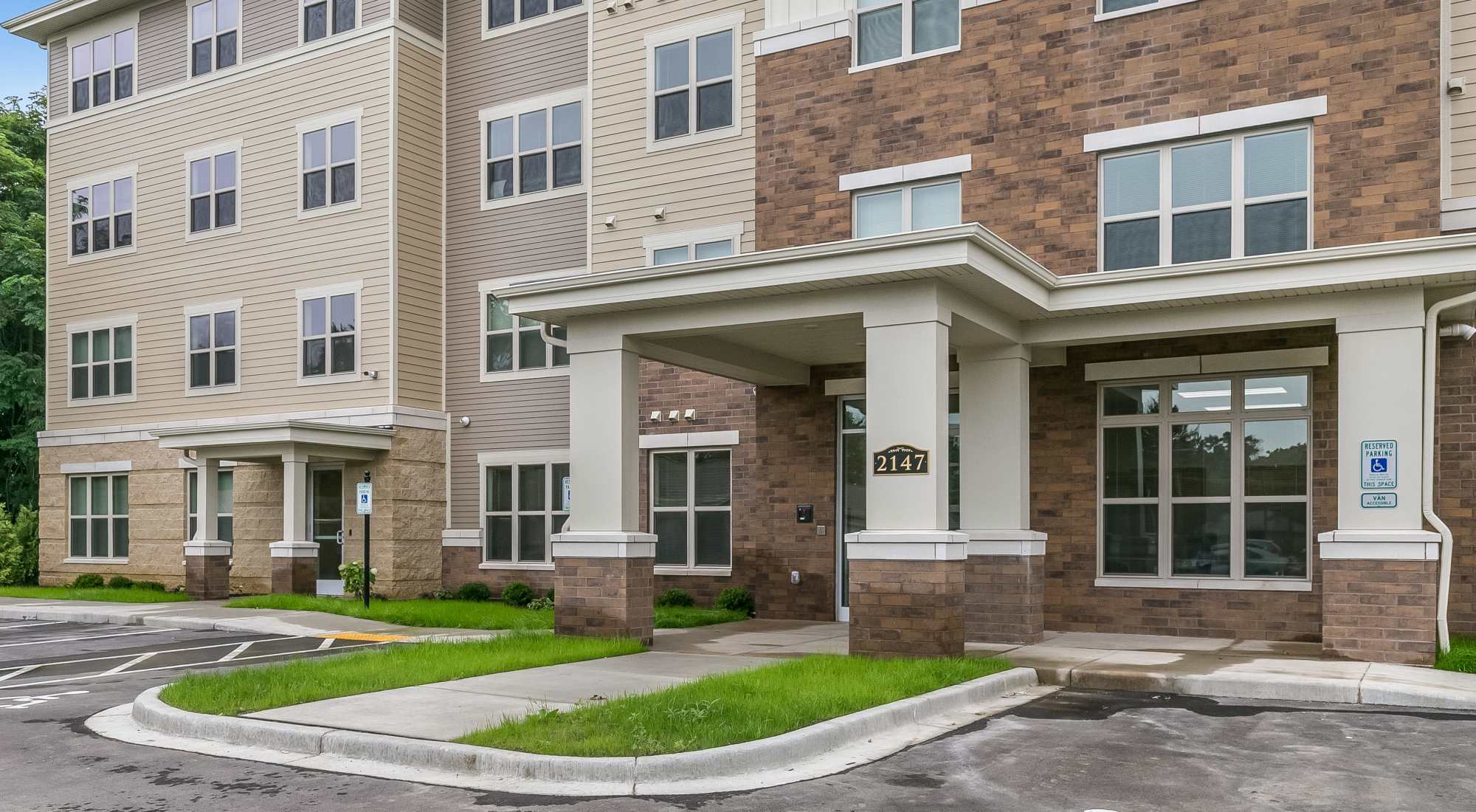 Townhomes | Eva Manor in Pleasant Prairie, Wisconsin