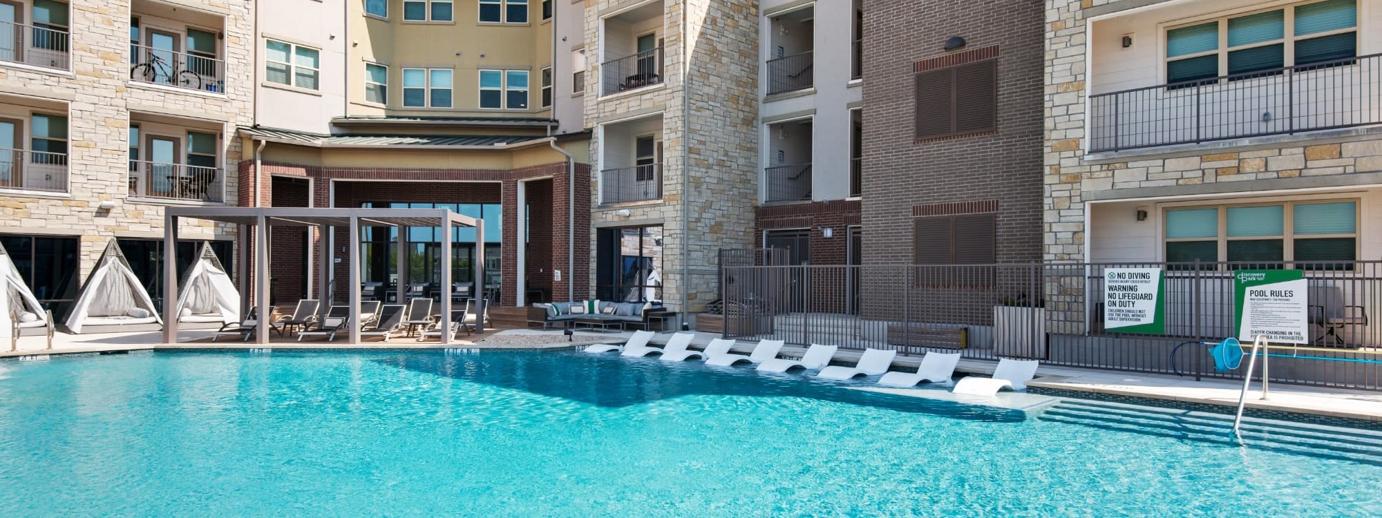 Discovery Park apartments in Denton, Texas