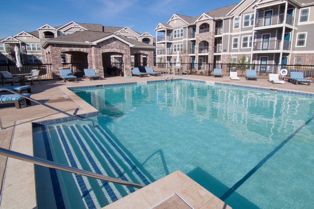 Sparkling swimming pool at Scissortail Crossing Apartments in Broken Arrow, Oklahoma
