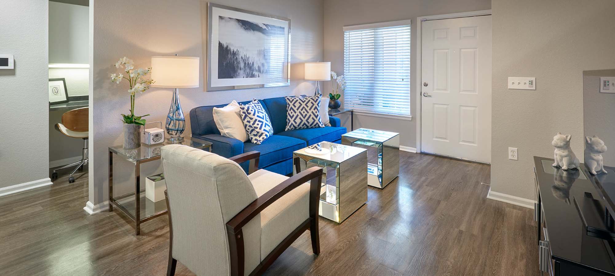 Virtual Tours at Crestone Apartments in Aurora, Colorado