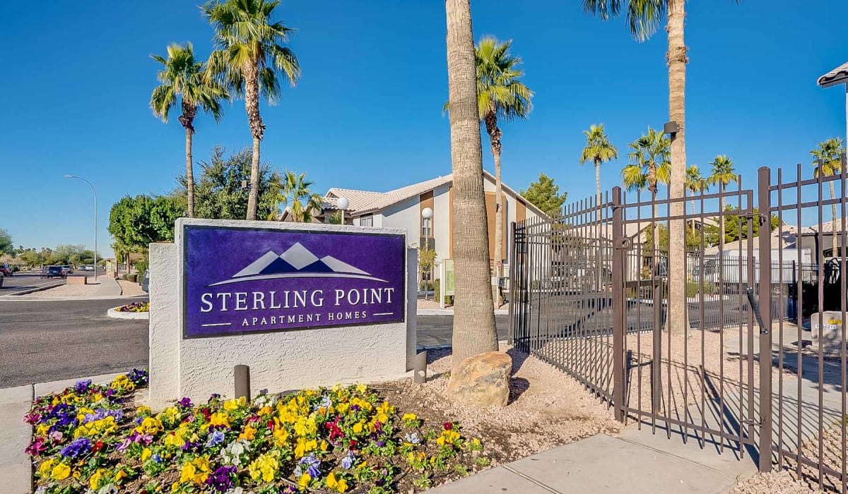 Great views from the outdoor grilling area at Sterling Point in Phoenix, Arizona