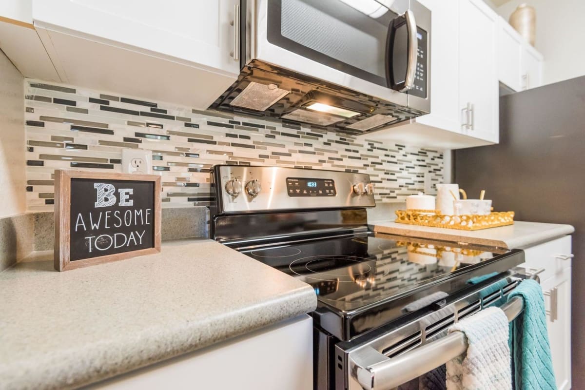 An apartment kitchen at Citrus Tower in Clermont, Florida