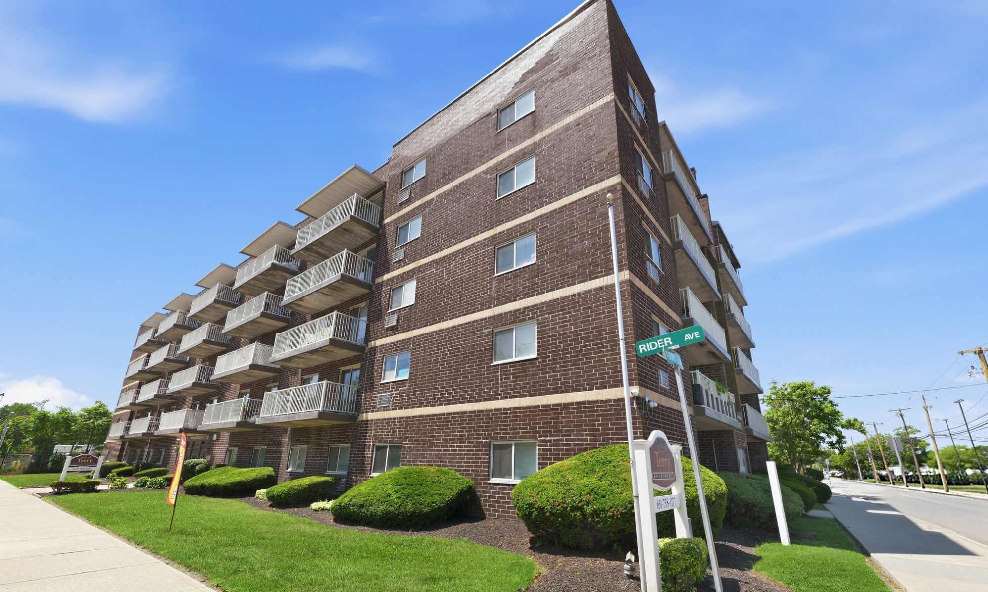 Apartments at Patchogue Village at Terry, an Eagle Rock Community in Patchogue, New York