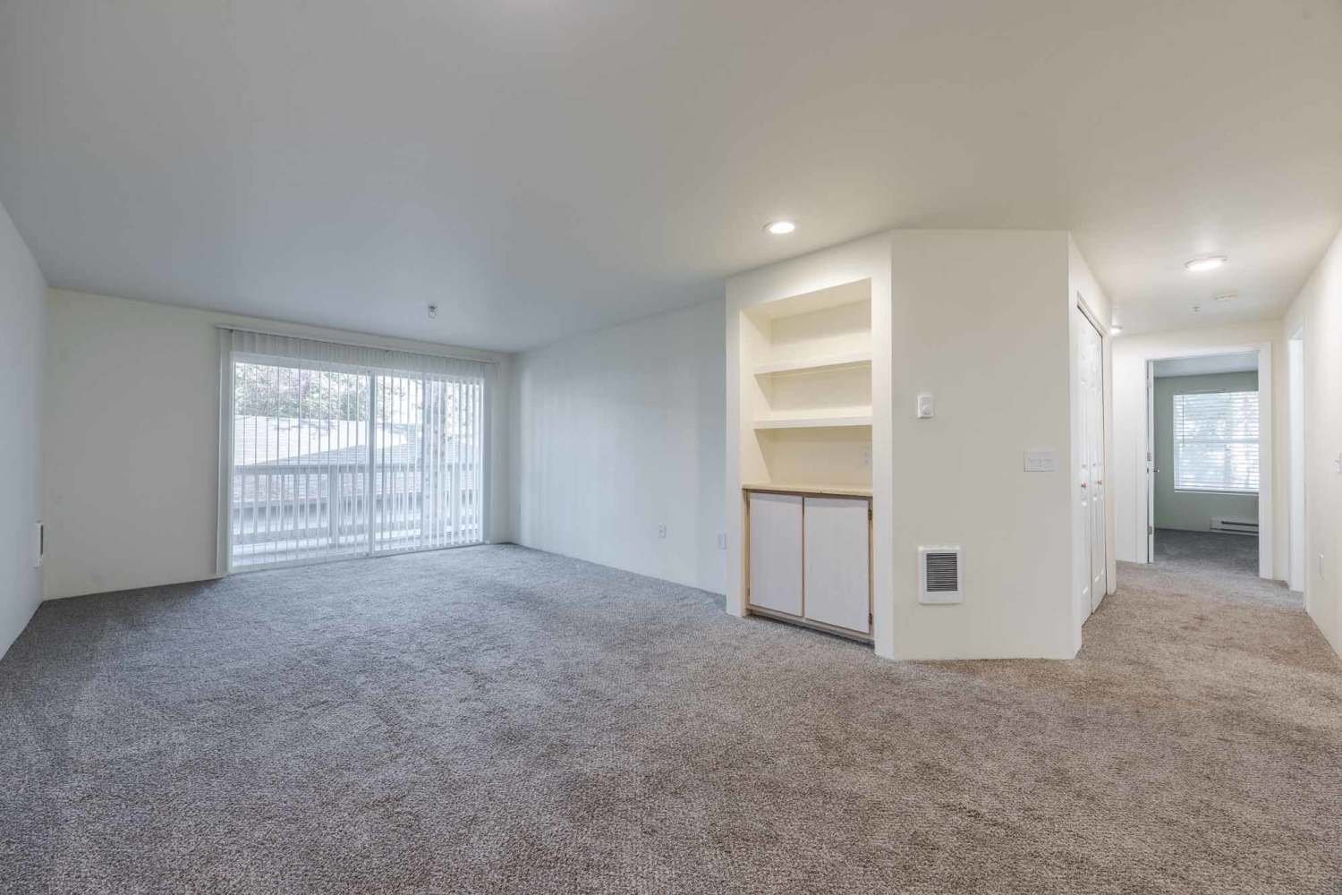 Living room at Tualatin View Apartments in Portland, Oregon