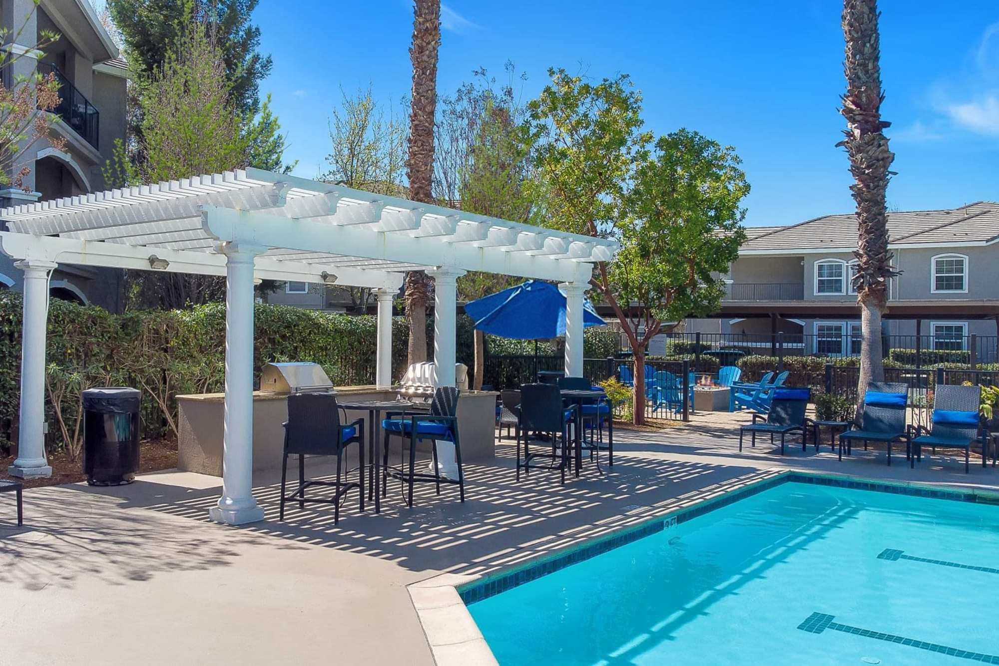The BBQ in a shady area of Hawthorn Village Apartments in Napa, California