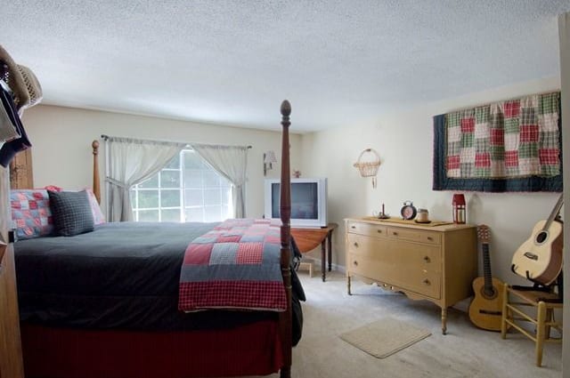 Bedroom at Talbot Woods Apartments in Middleboro
