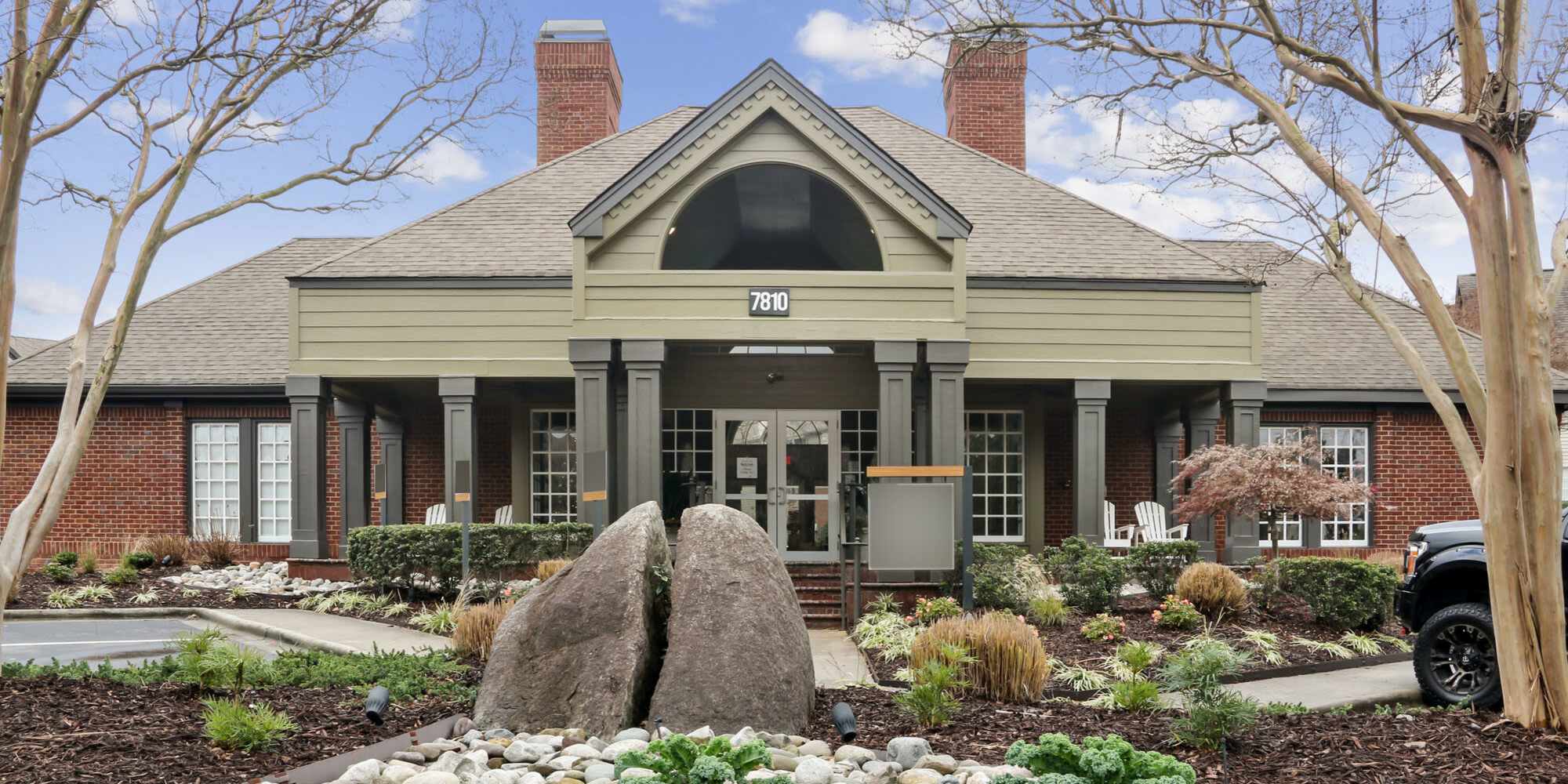 Rock Creek At Ballantyne apartments in Charlotte, North Carolina