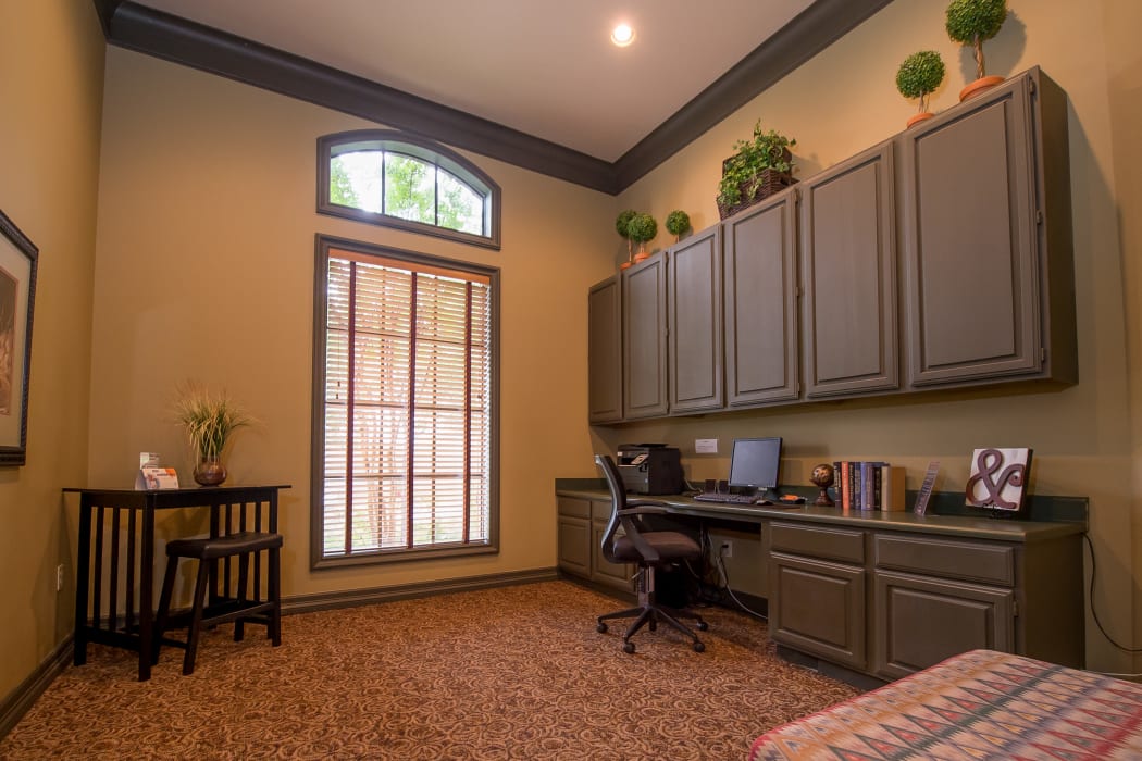 Business center at Arbors of Pleasant Valley in Little Rock, Arkansas
