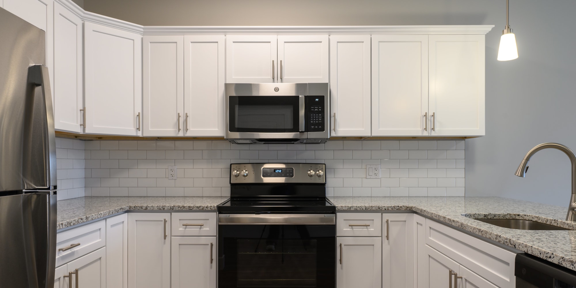 Modern Kitchen at Lakeside of Cheshire in Cheshire, Connecticut