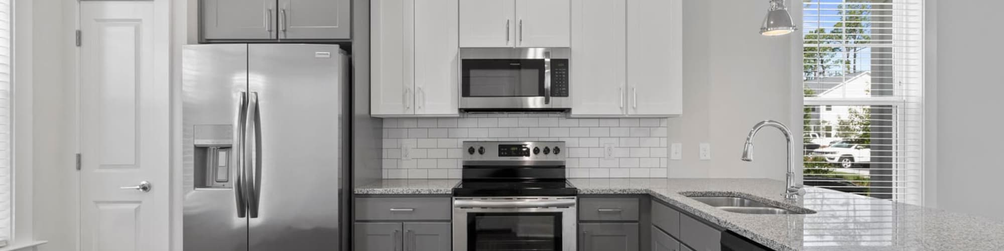 Virtual Tour | Riverwood Apartments in Wilmington, North Carolina 