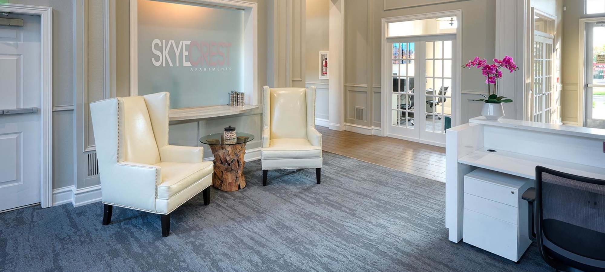 Photos at Skyecrest Apartments in Lakewood, Colorado