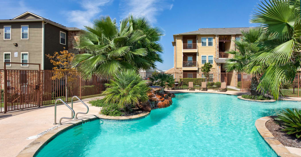 Swimming pool at Springmarc Apartments in San Marcos, Texas