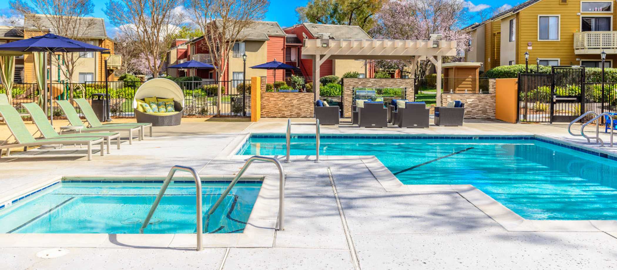 Pool at Crossbrook Apartments in Rohnert Park, California
