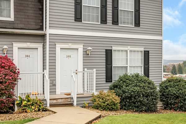 Building exterior at Traverse Commons in Indiana, Pennsylvania