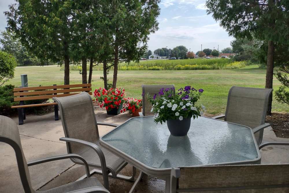 Community open seating area at Willow Creek Apartments in Escanaba Michigan