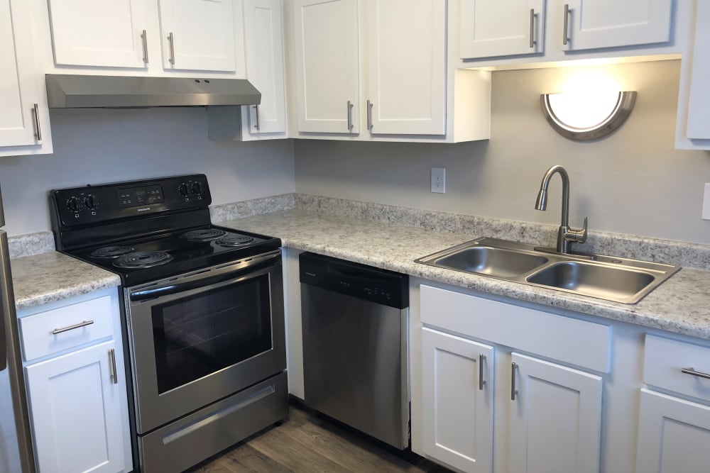 Eagle Crest Apartments for Rent Morse Park Lakewood, CO