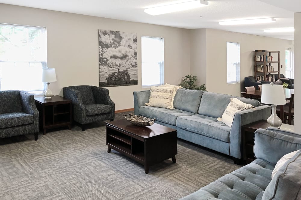 55 And Over Apartment Community In Iowa City Ia Regency Heights