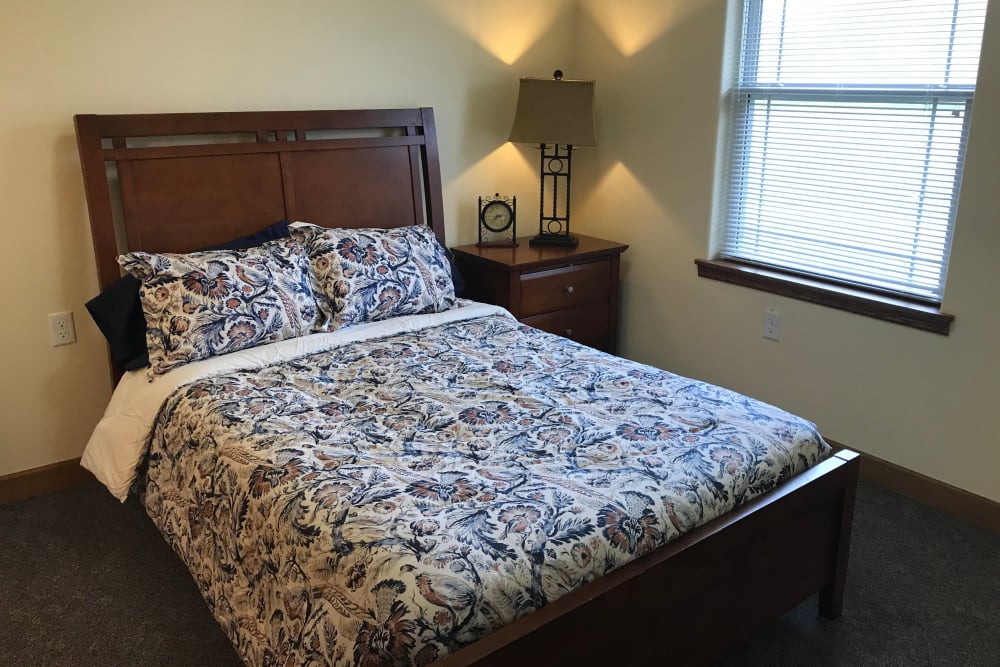 Resident bedroom at Addington Place of Des Moines in Des Moines, Iowa.
