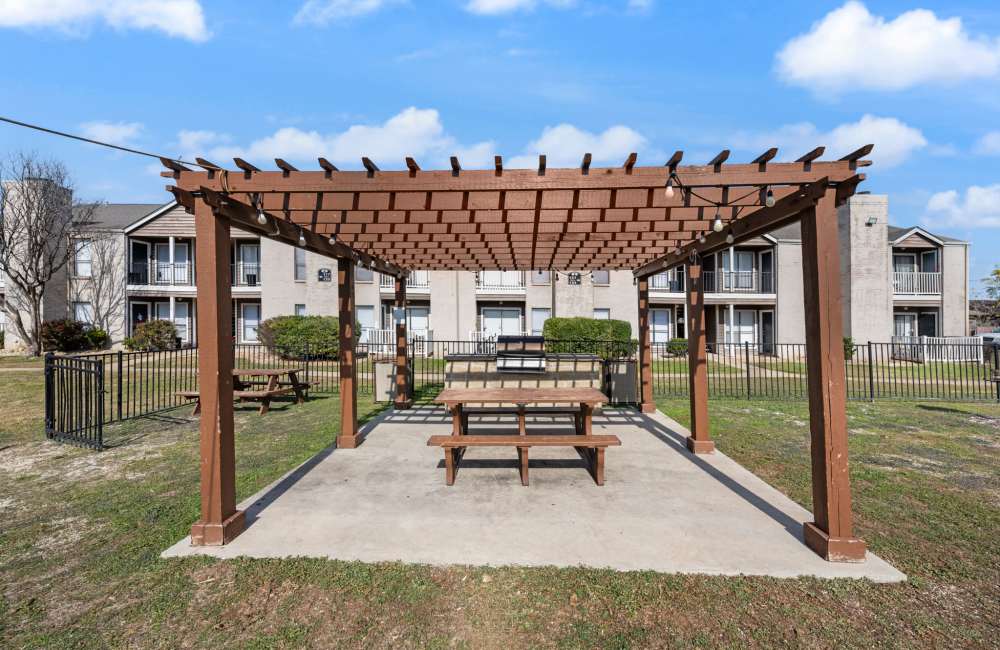 BBQ setup in garden area at Derby Park Apartments in Round Rock Texas