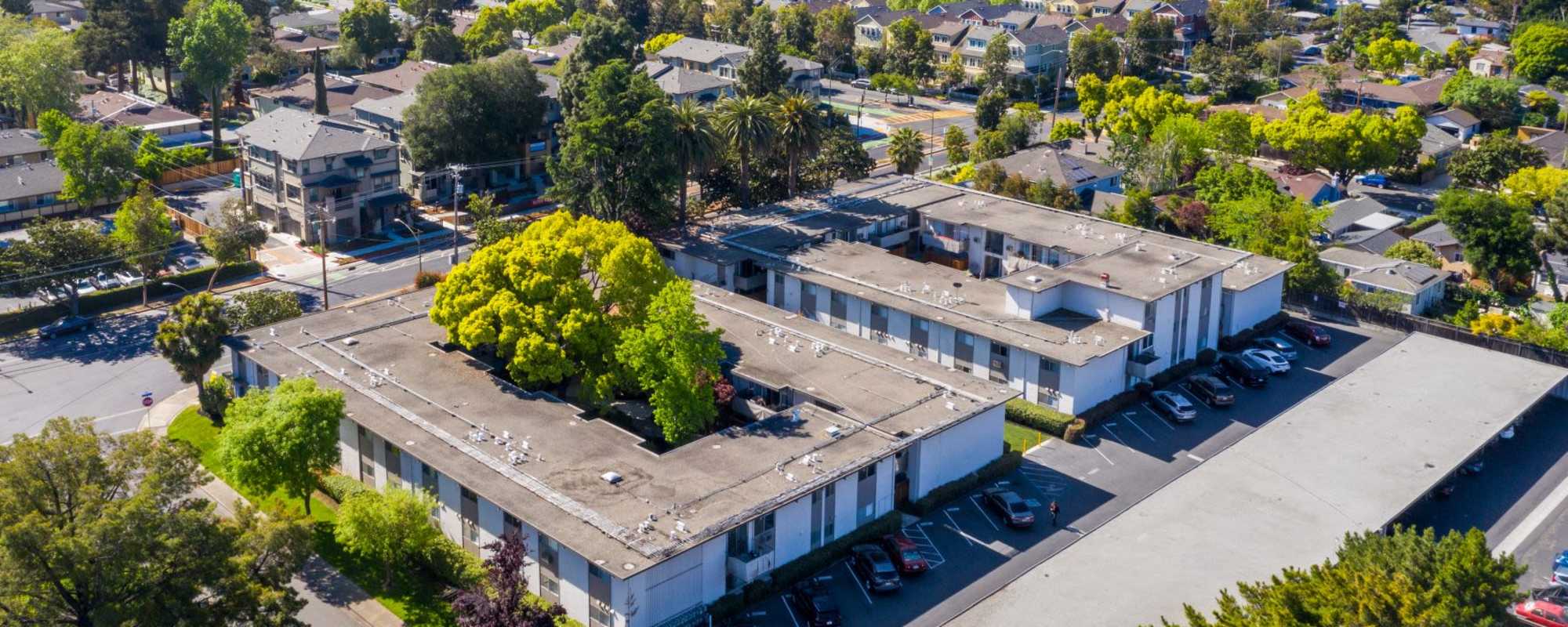 Apartment at Glenwood Garden Apartments in Mountain View, California
