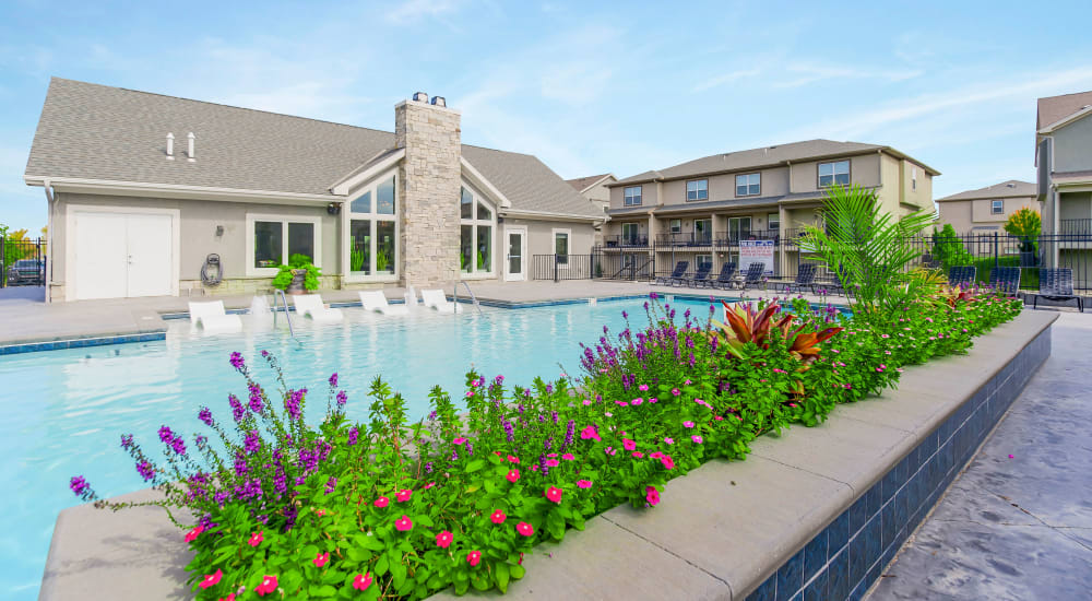 Pool And Splash Pad for kids at Prairie Pines in Shawnee, Kansas