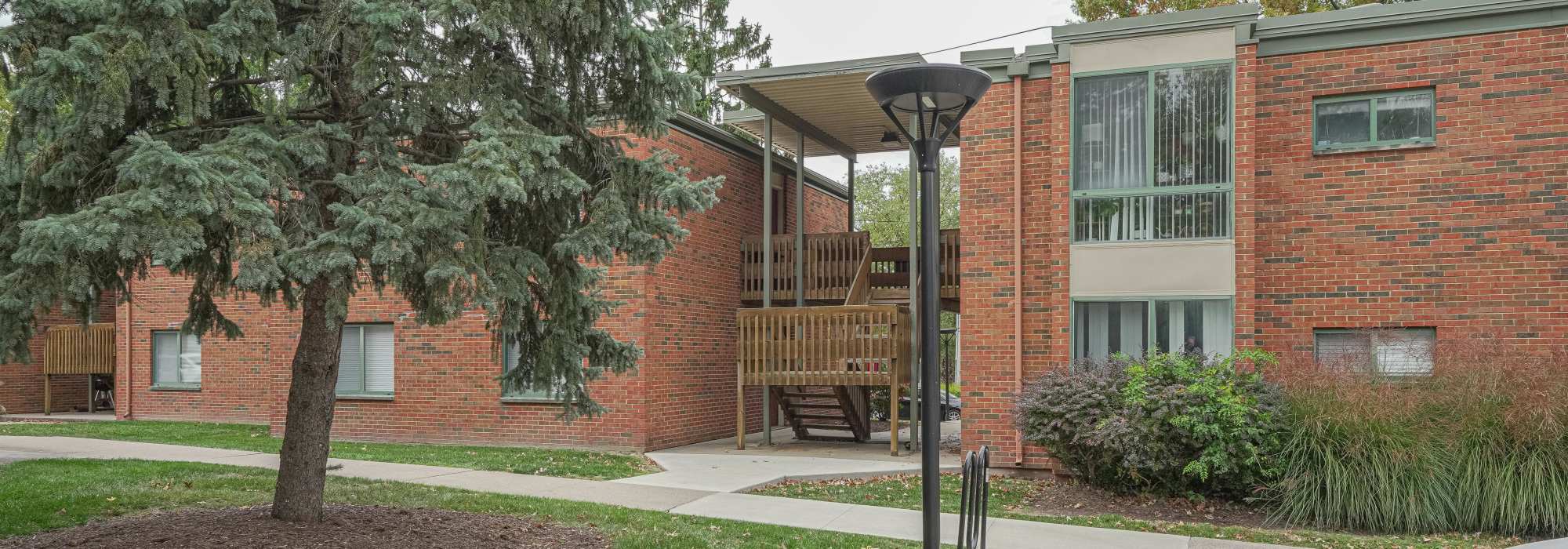 Virtual Tours at Courtyard Apartments in Columbia, Missouri