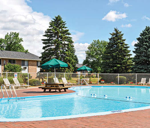 Sparkling swimming pool at Glenbrook Manor in Rochester, New York