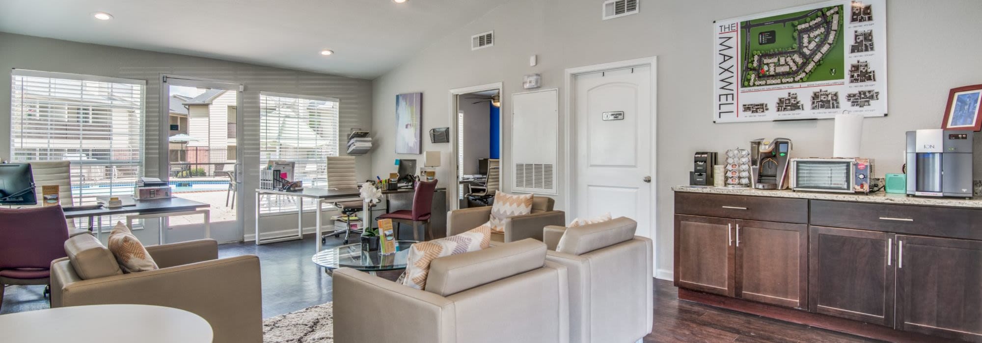 Photos of The Maxwell Apartments in San Antonio, TX