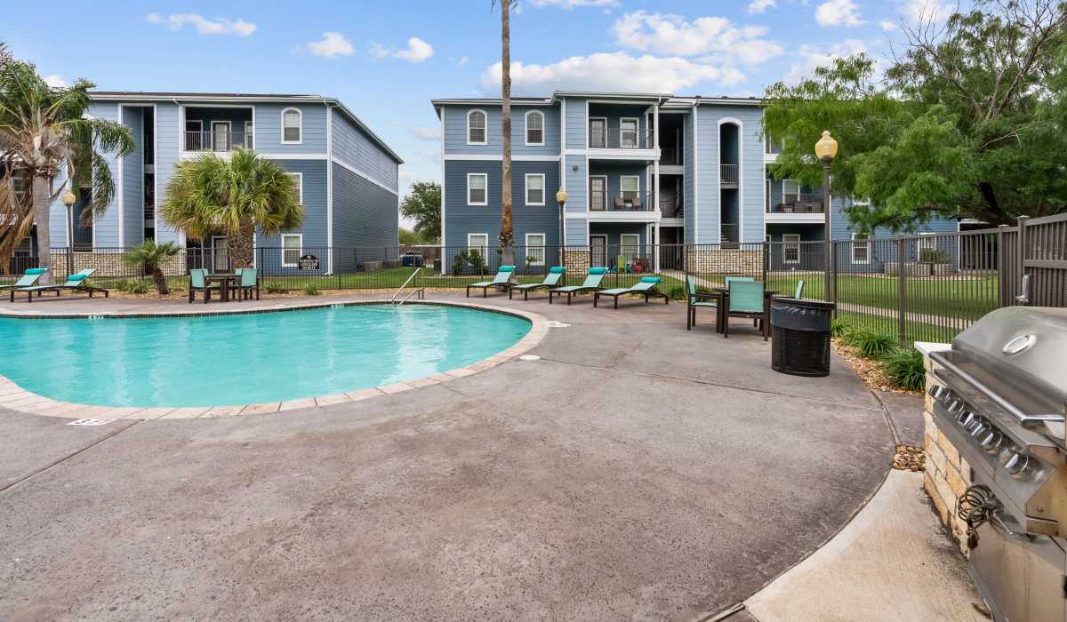 Pool with grilling machine at Stoneleigh Corpus Christi in Corpus Christi, Texas